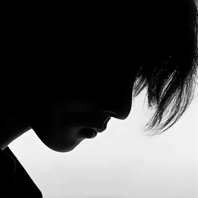 忧郁小铭少