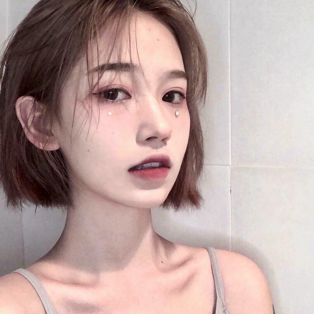 舒洁.