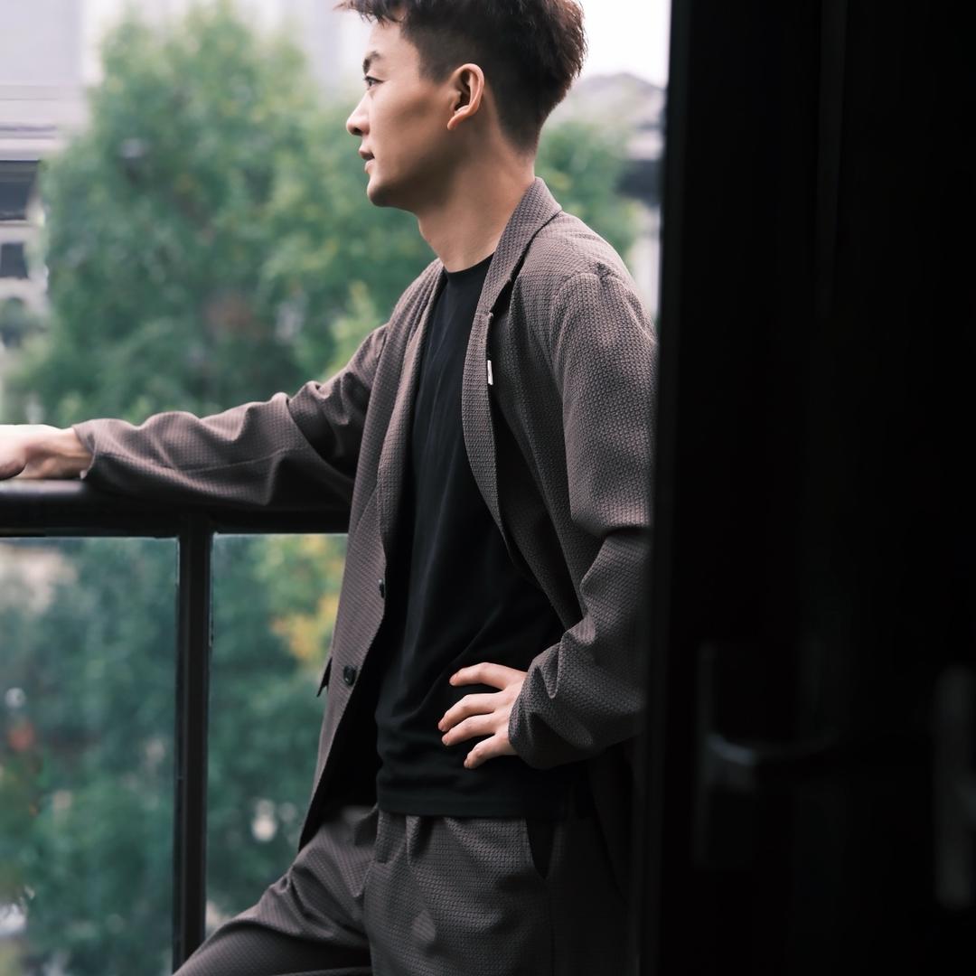 青岛梁伟  发型设计