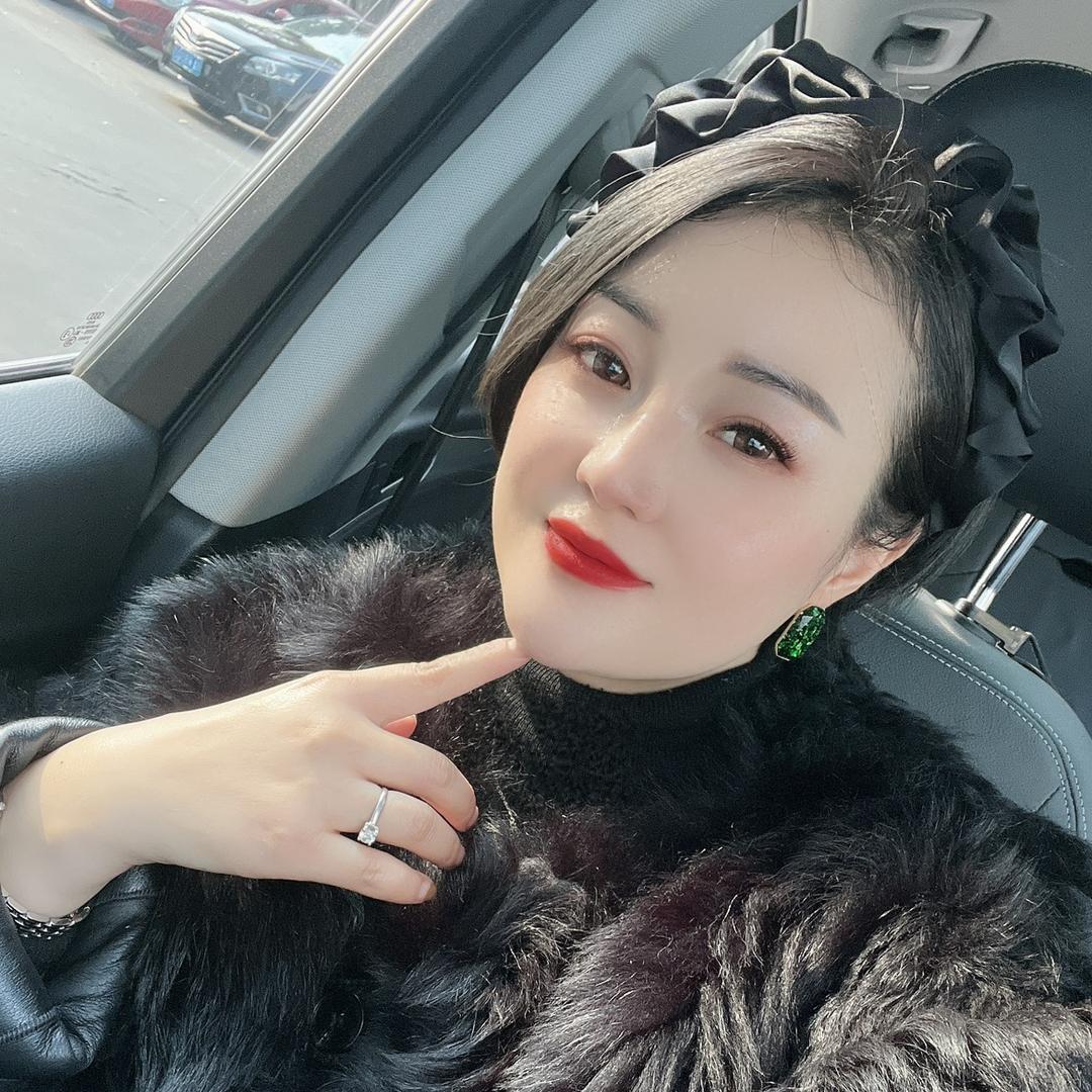 轻素栖花里(绿洲国际店)