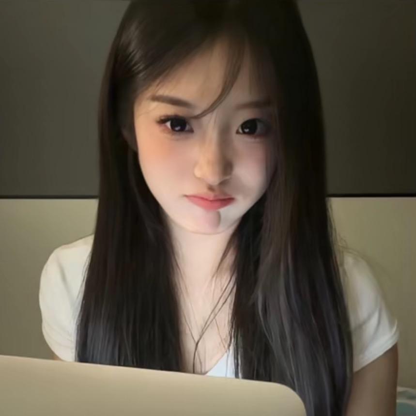 月儿.