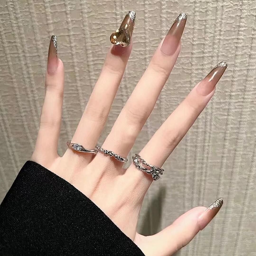 飞飞穿戴甲