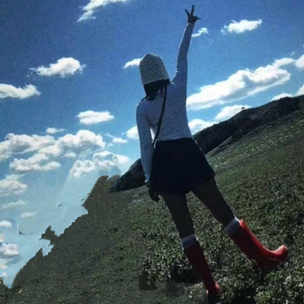曹美美🧸.