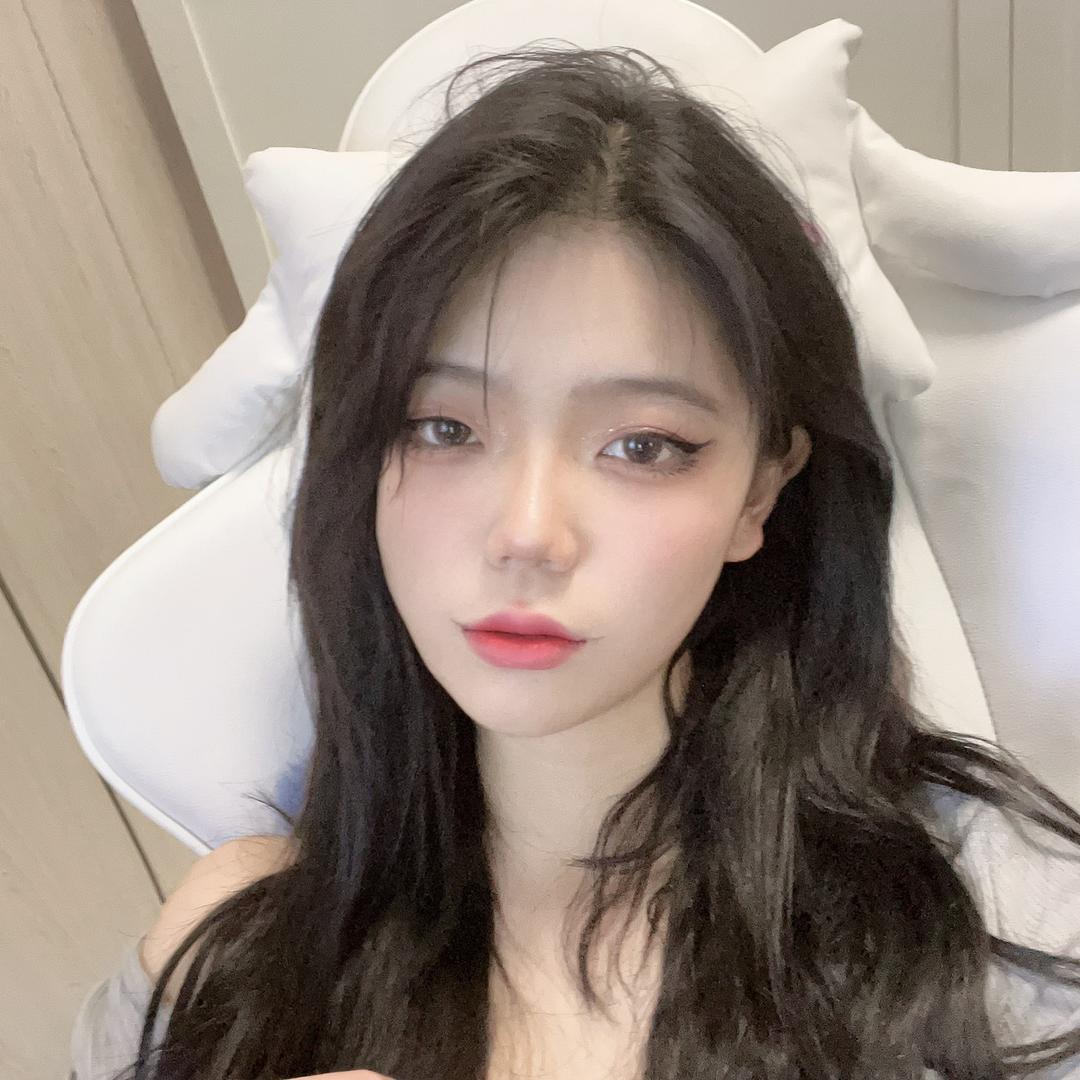 小鱼妹妹