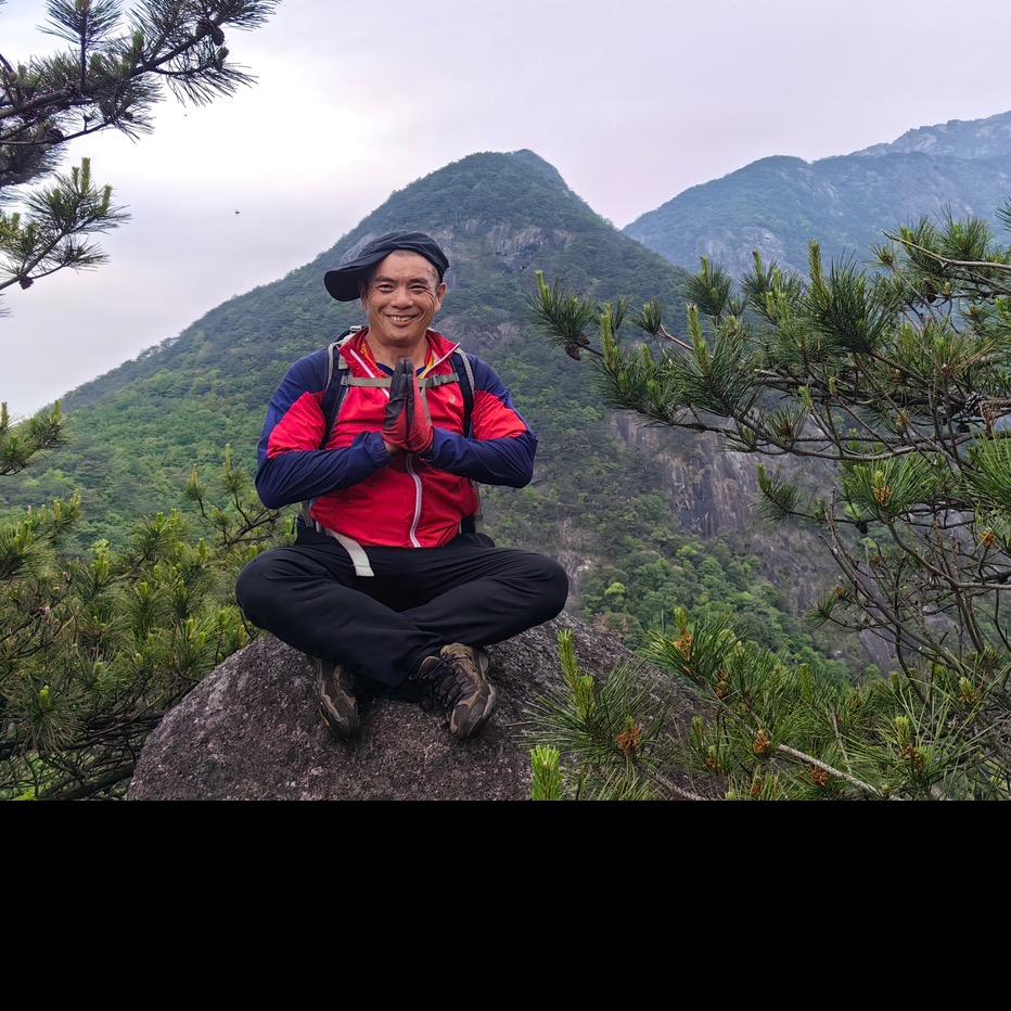 重装骑行流浪地球