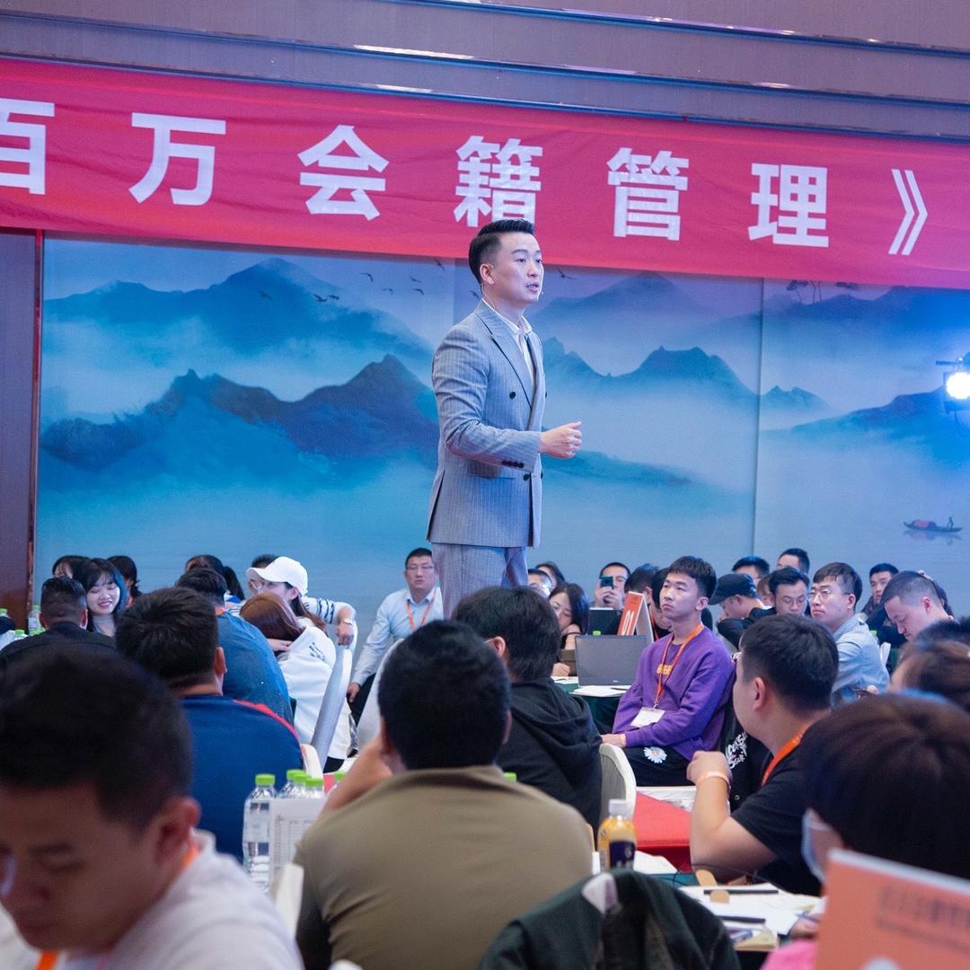 后浪泳培 泳池业绩提升