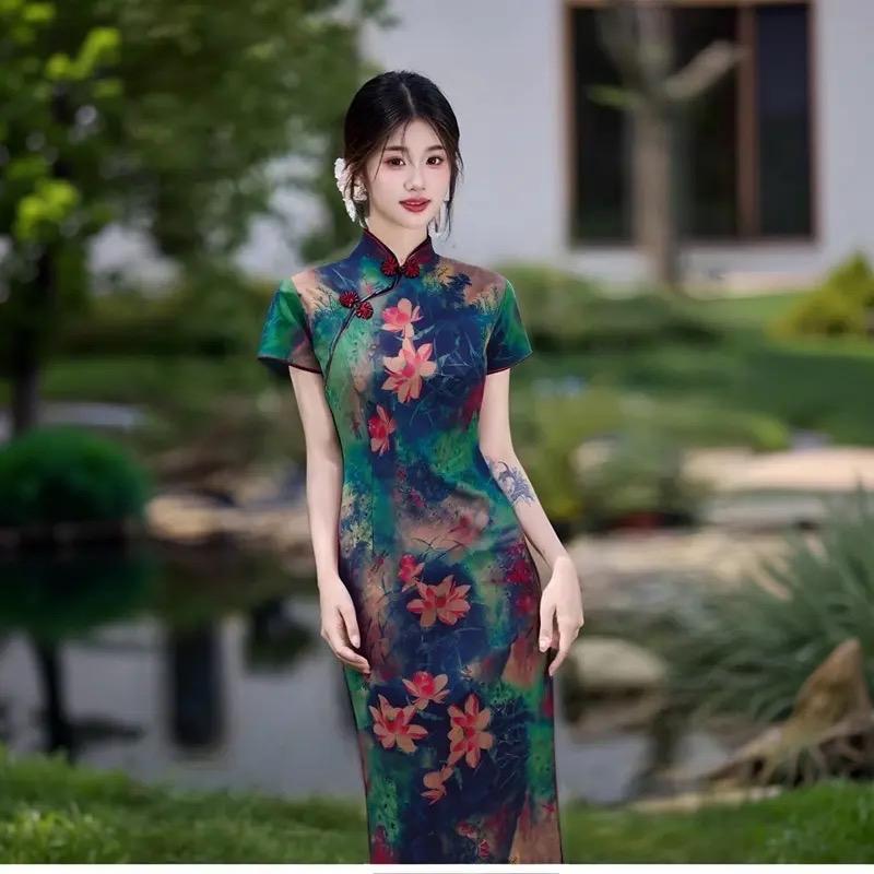 丽圣博服饰工厂店
