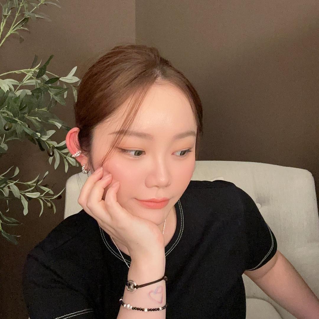 Julia服饰店_丽丽