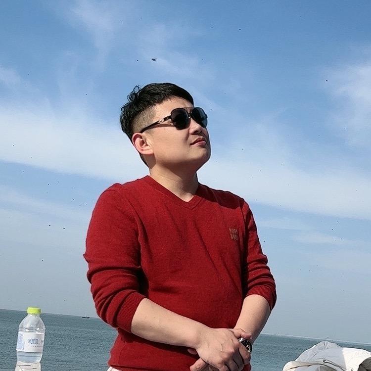 草木哥🍀 致青春男团团长@抖音