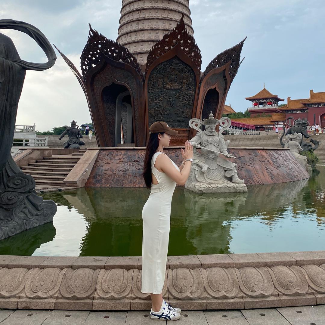 小饼干儿🍪（160斤自信版）