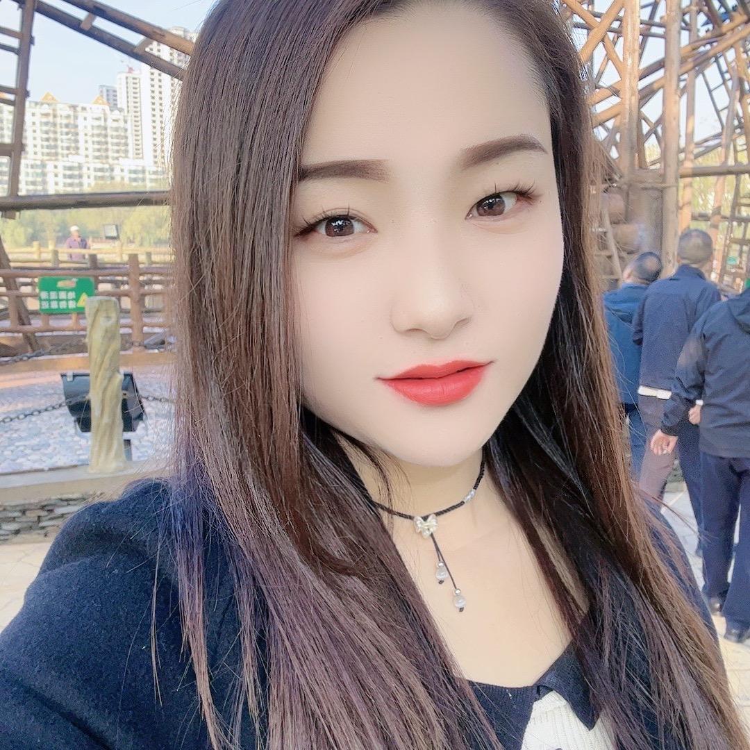 萍儿一直很哇塞