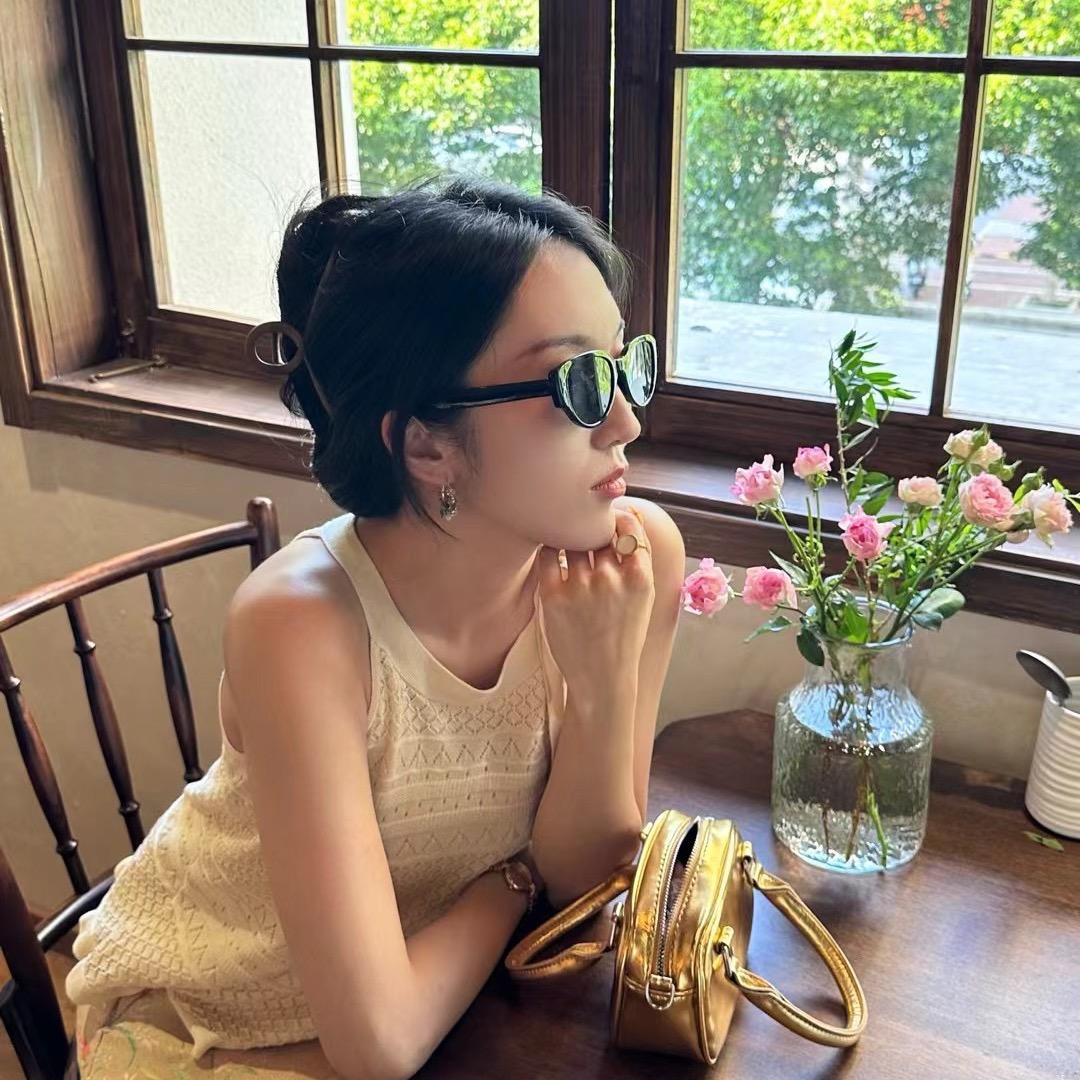 艾白麻麻在带娃