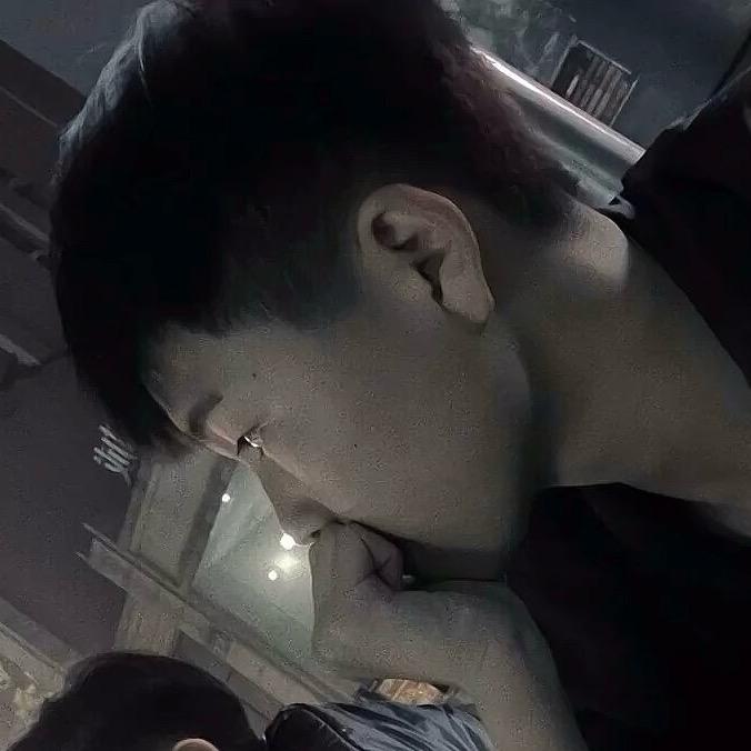 随 风 走