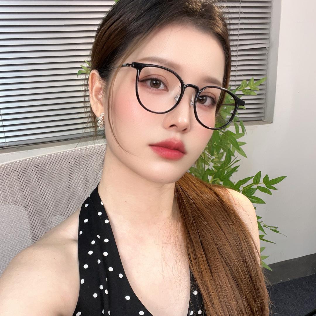 月上glasses眼镜3店