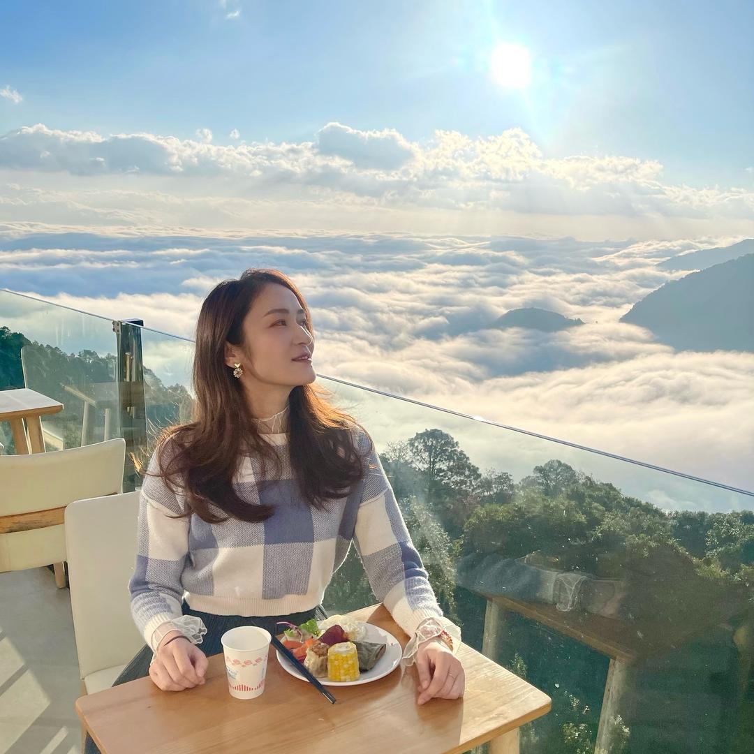 康辉旅游  娜娜