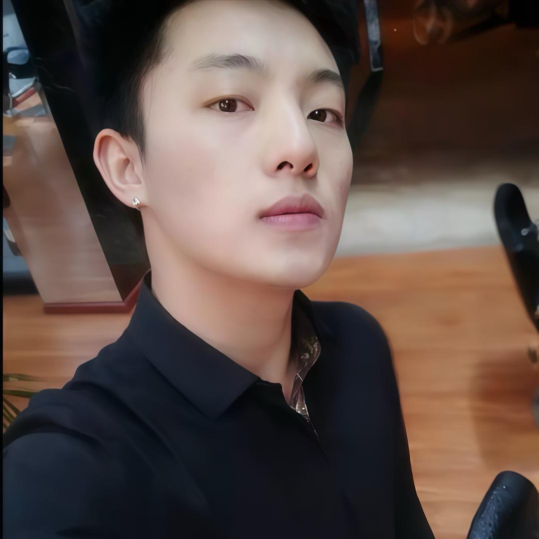 王君🌻（发型说）