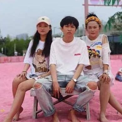 心灰意冷 ，一人一个世界