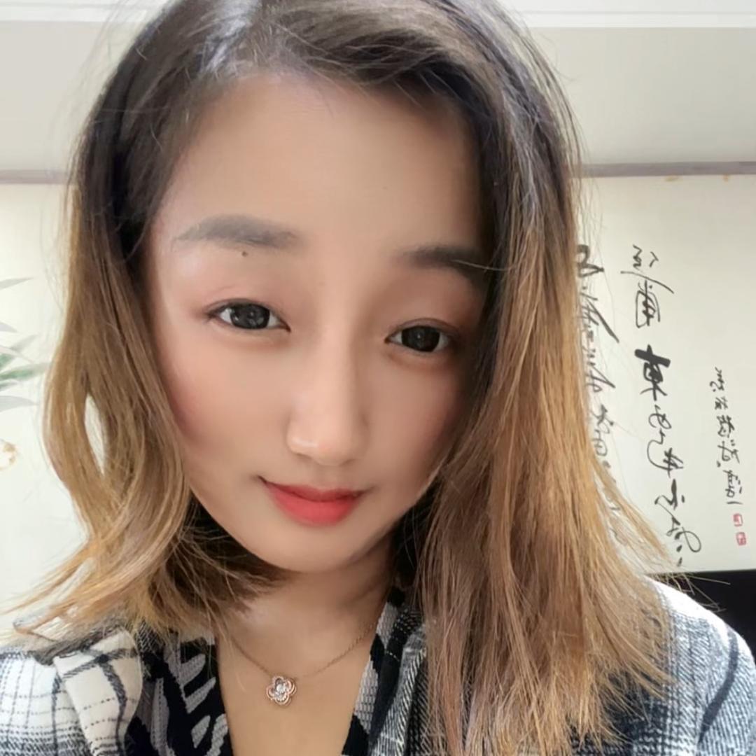 笑笑而来