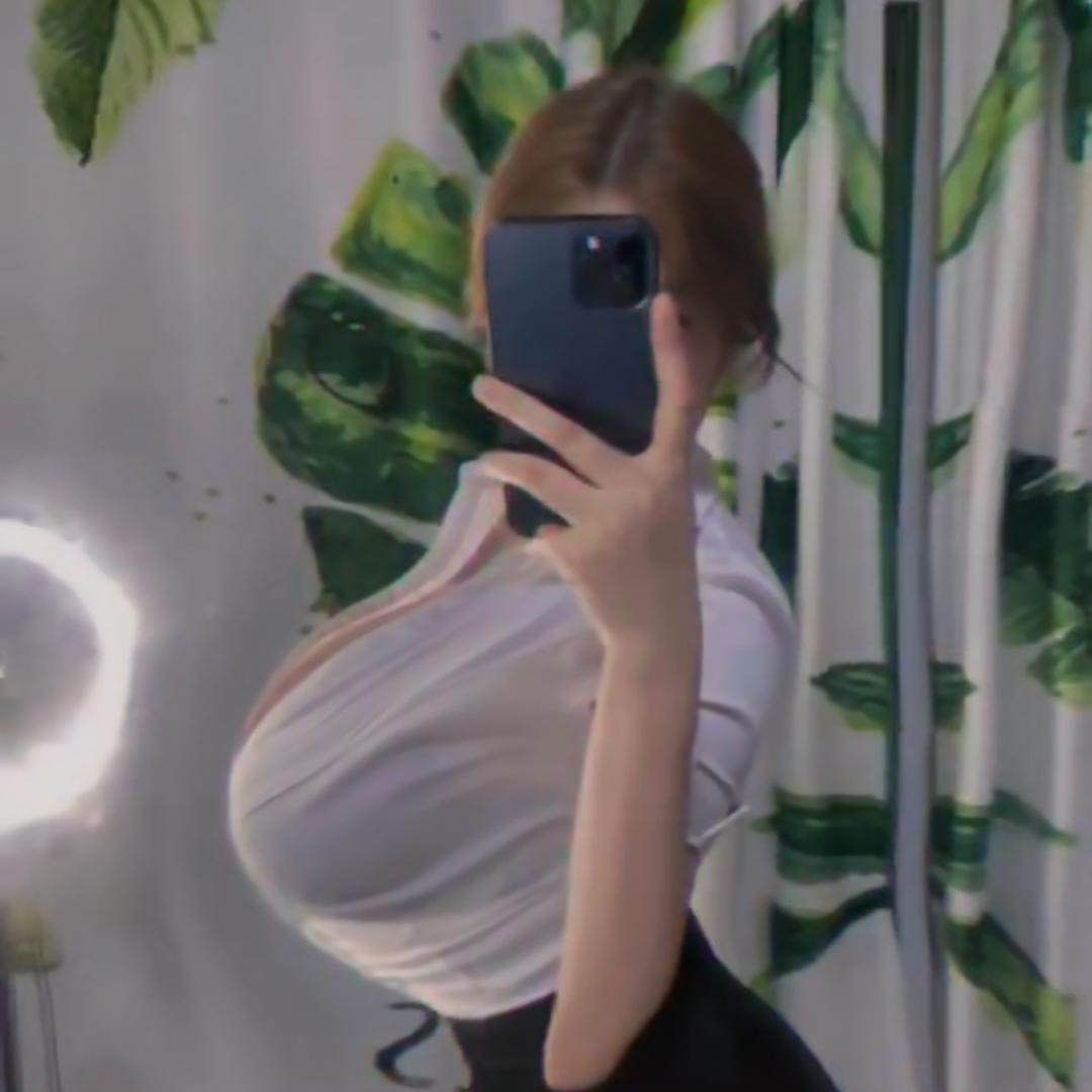卡戴珊🐰🐰