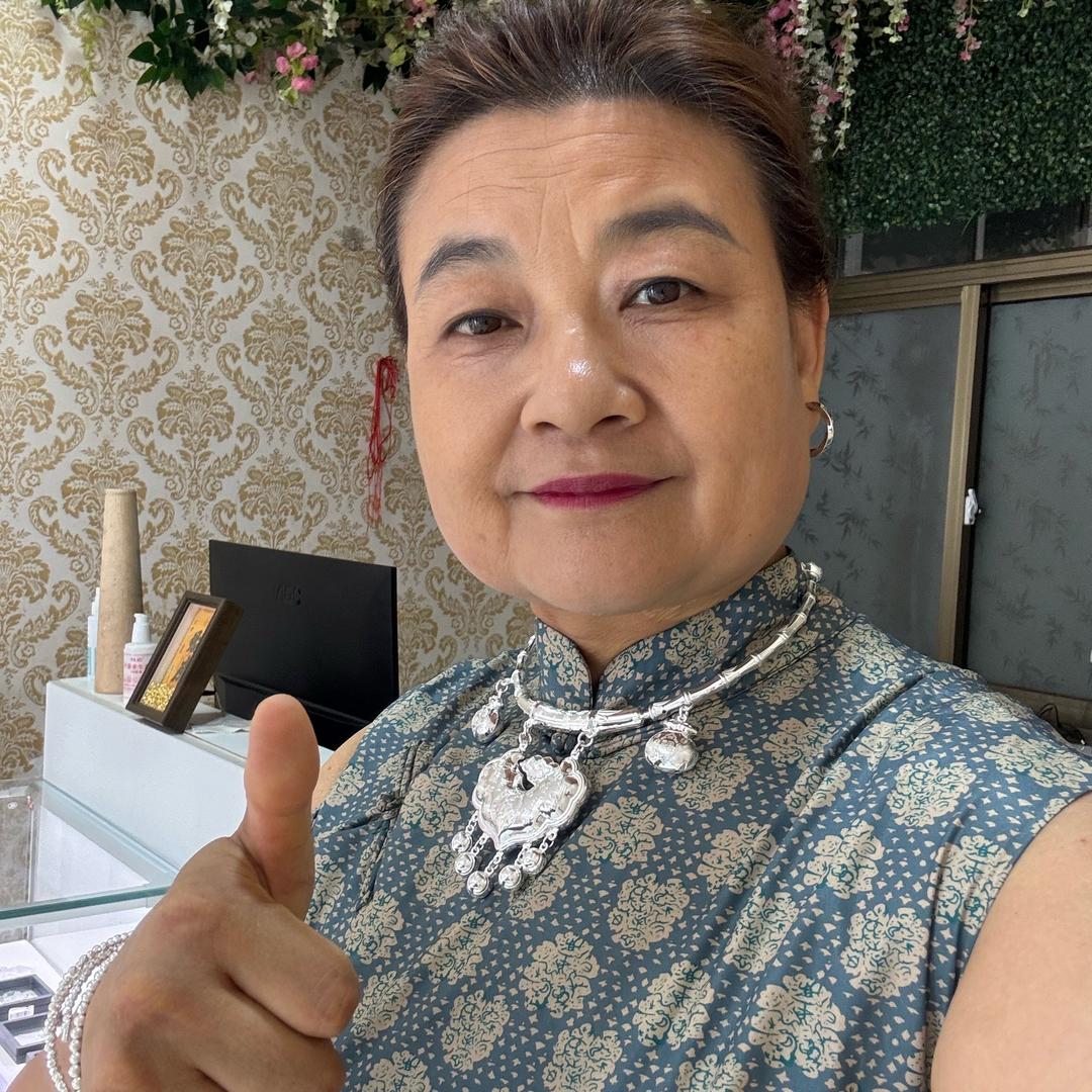 赵丽媛好物分享