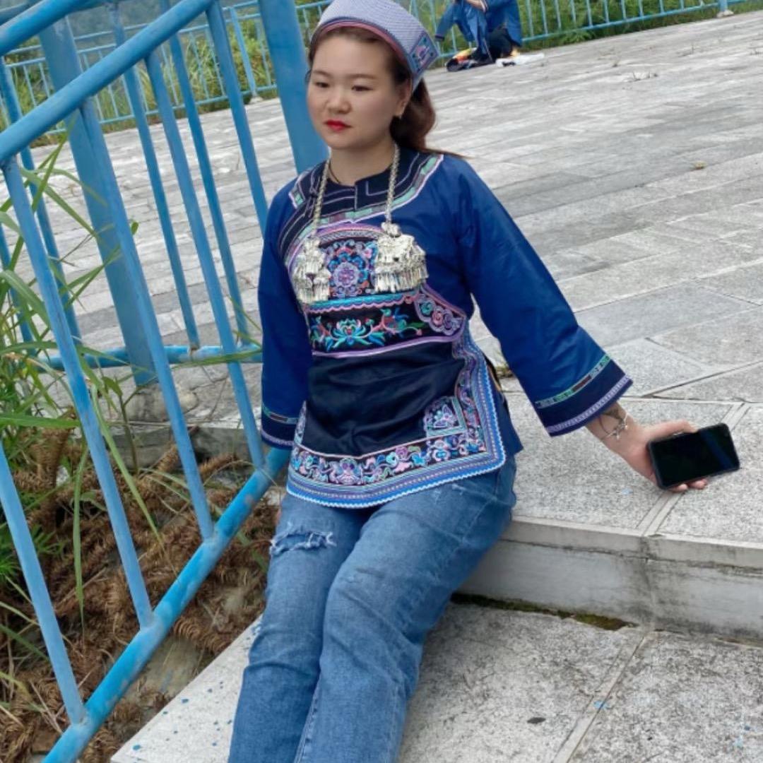 疯子追蜂子