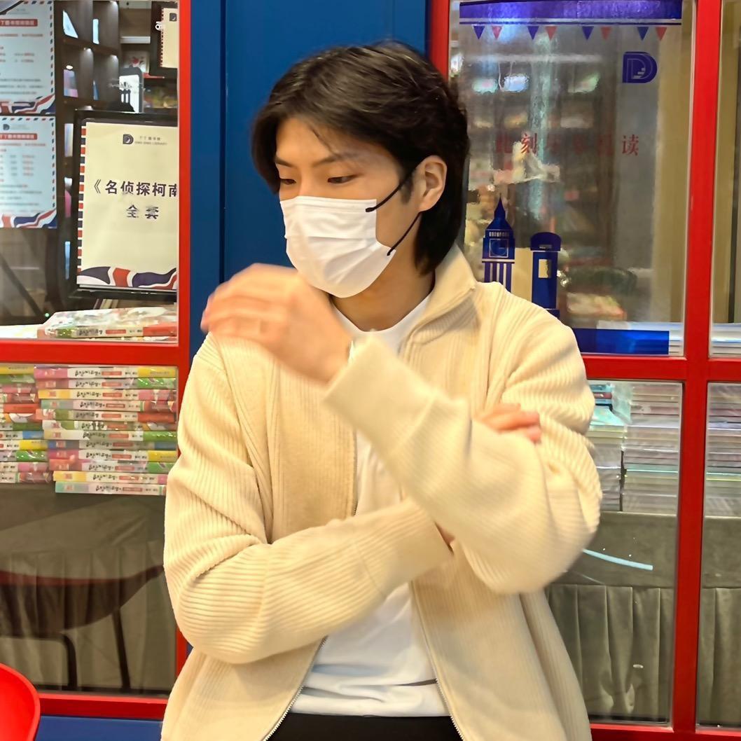 小必有点饿@抖音