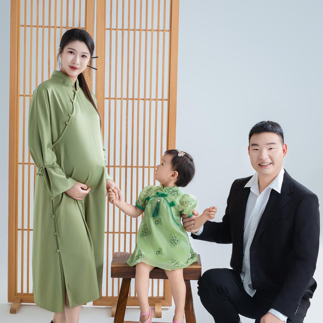 男幼师长颈鹿《幼师夫妻》孕二胎@抖音