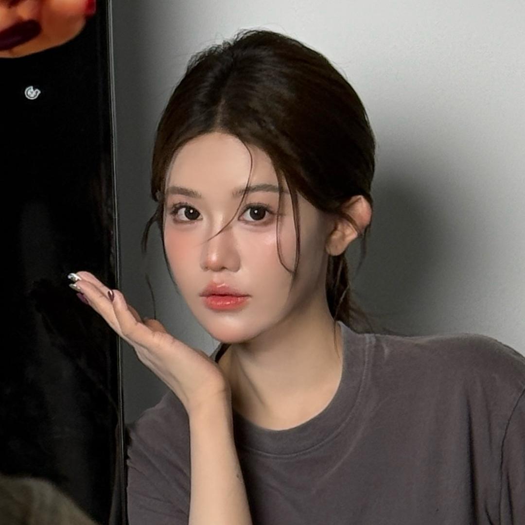 就叫张馨予