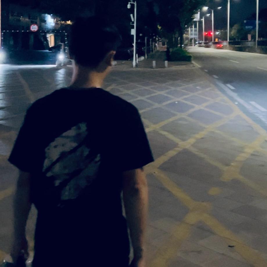 豪..