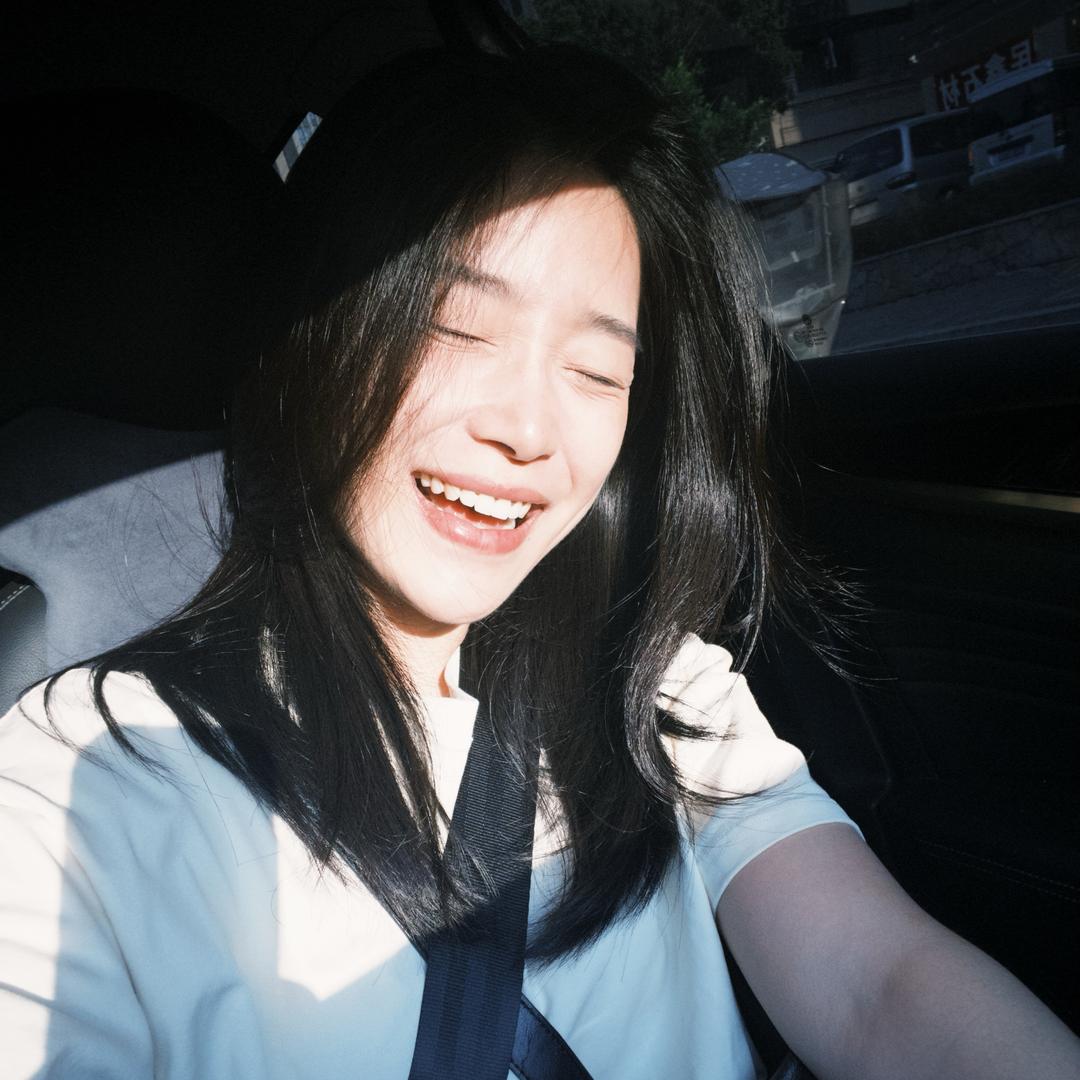 想翻身的咸余女士