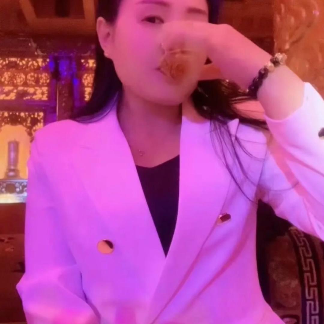 蓝天白云