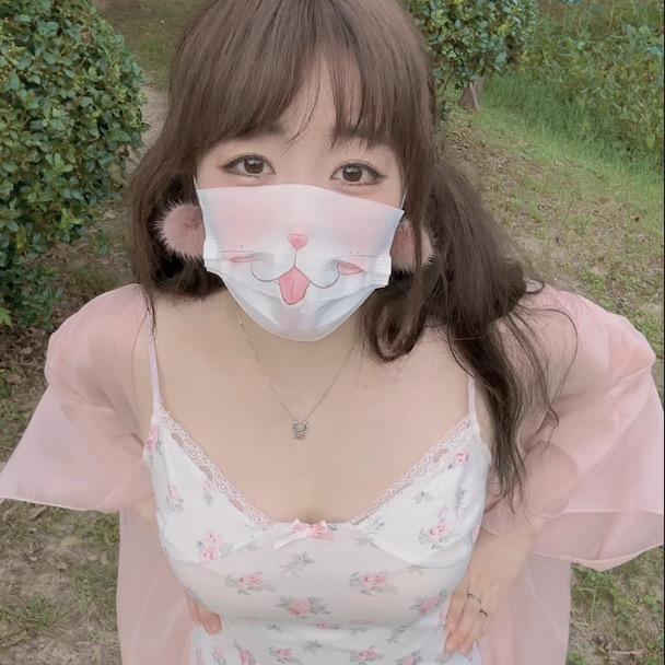 富富不想睡