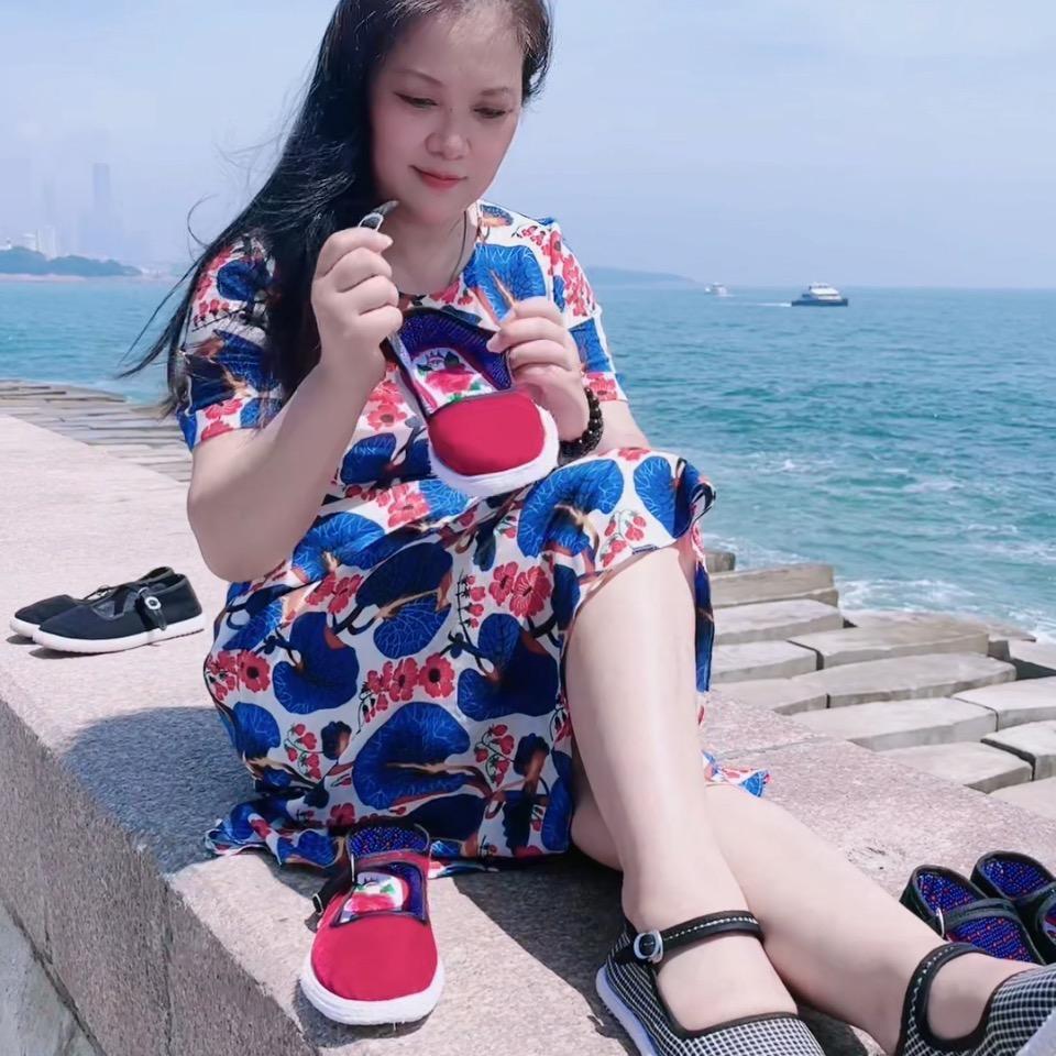 靓彩手工布鞋
