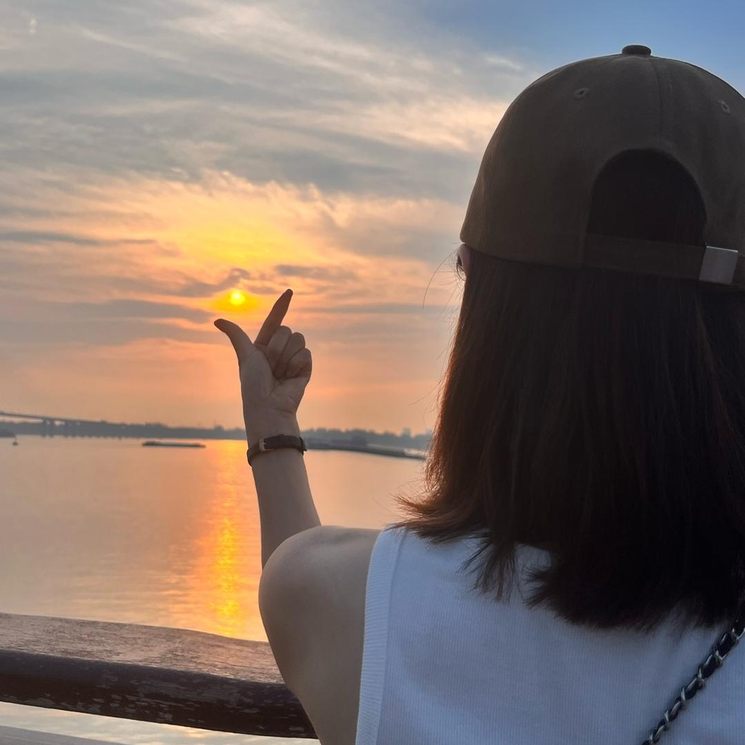 芹芹→厨窗营业中