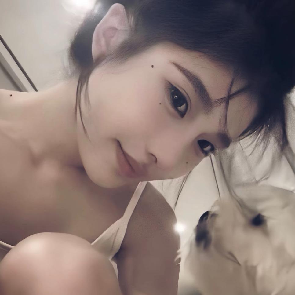 林潇潇.