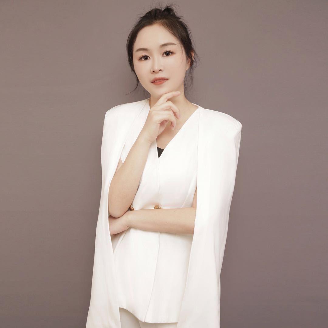 晓婧—泽禾伊肽皮肤管理中心长泾店