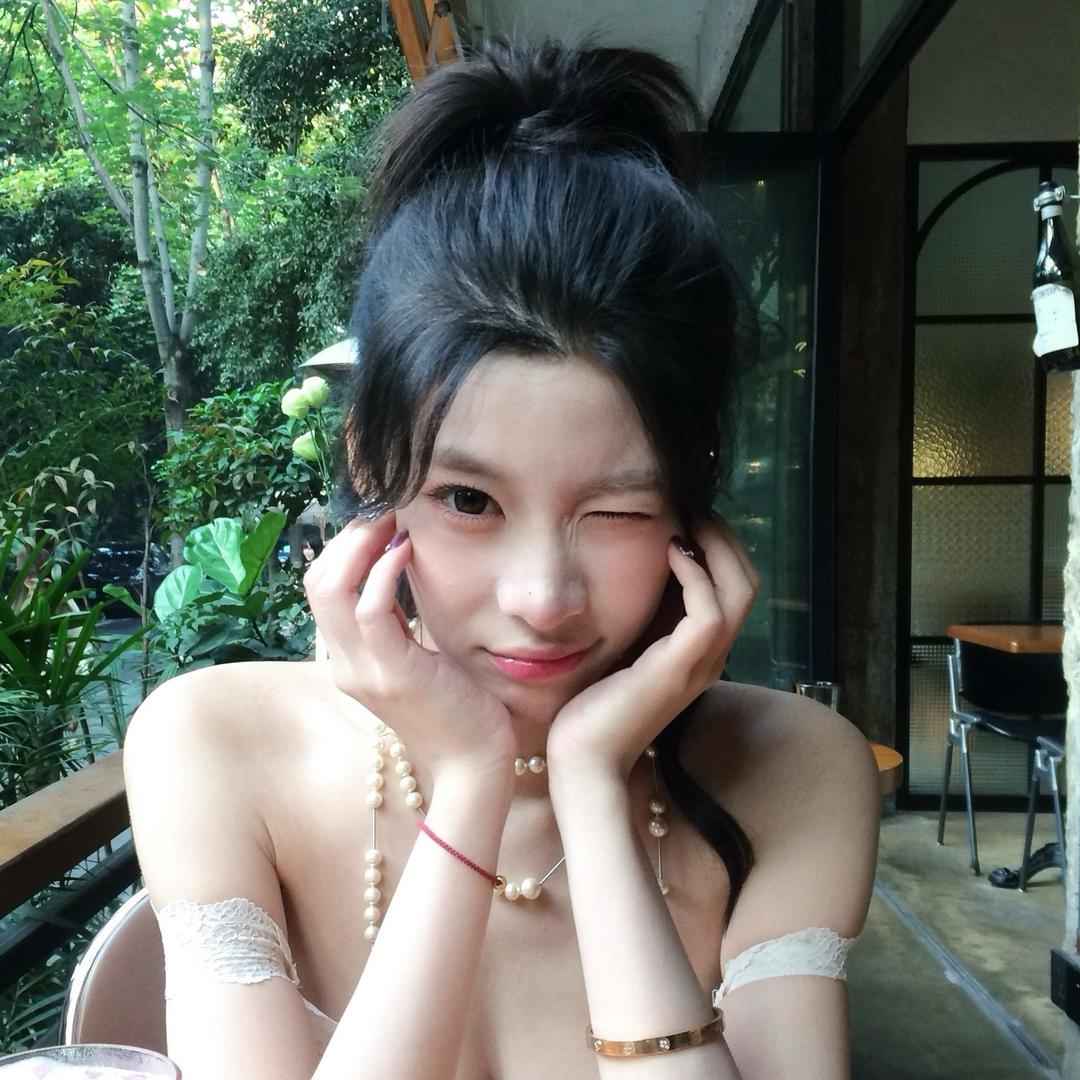 小吴芊芊爱漂亮