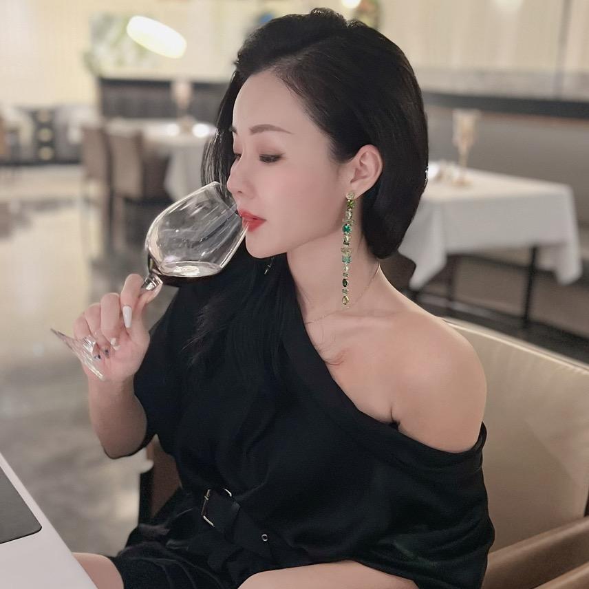 泡芙小妮妮