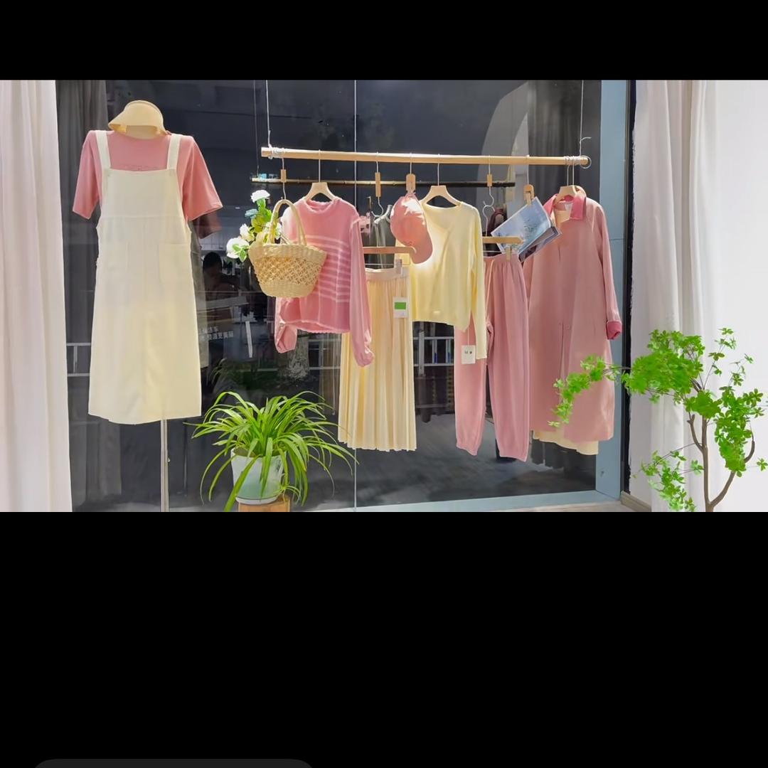 柒月服装店👗