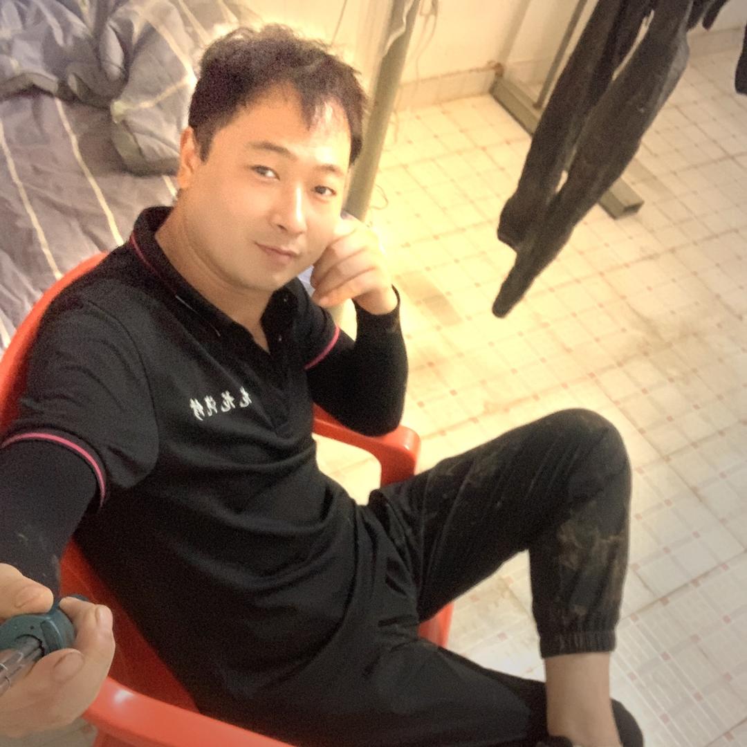 龙龙汽车维修中心