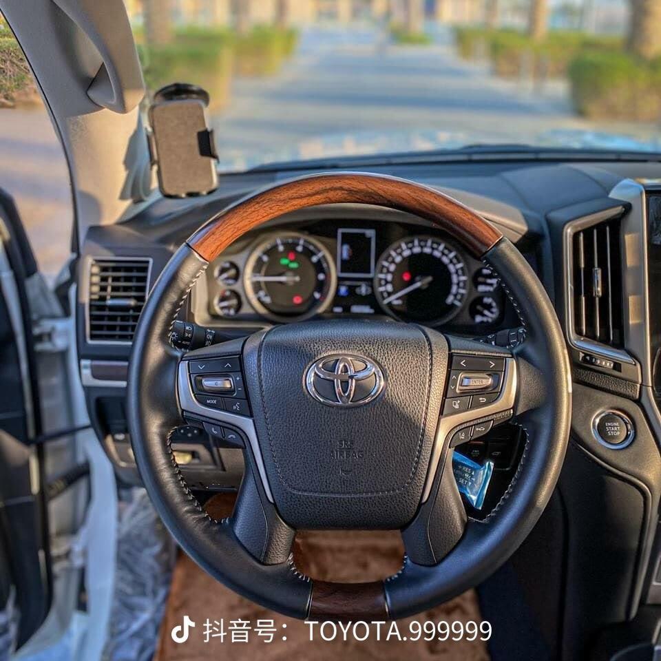 TOYOTA
