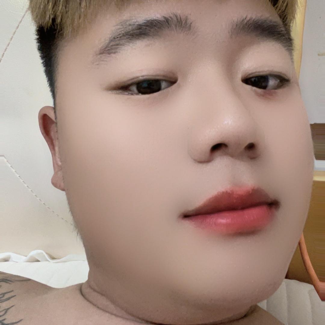 我有辣条跟我走。