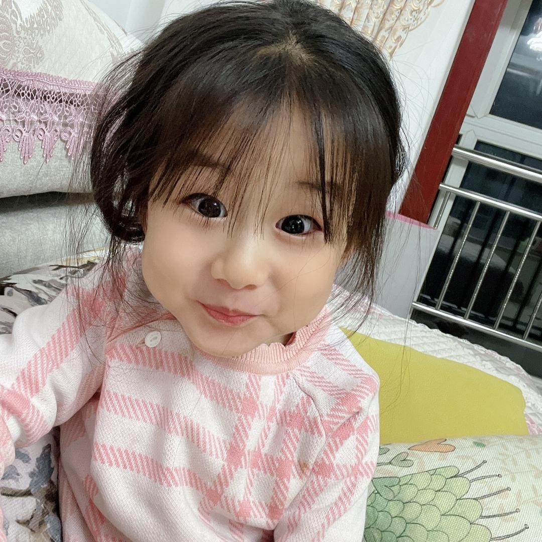 萌萌很勤劳【家有俩抽宝】