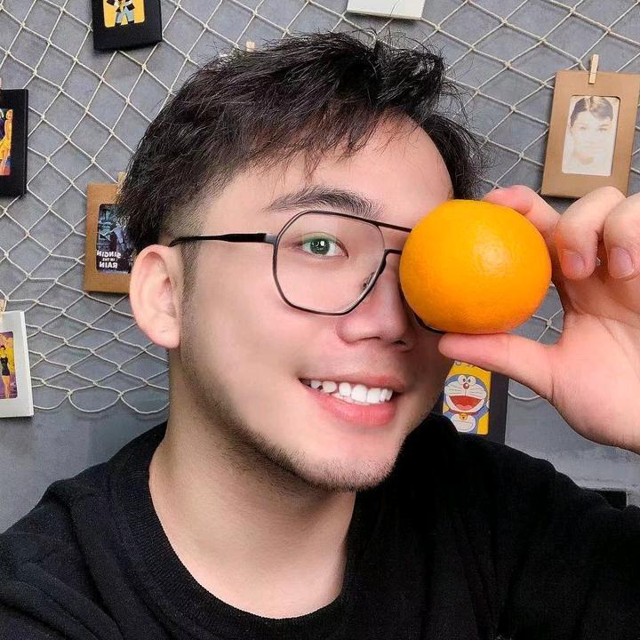 阿晨吃饱了
