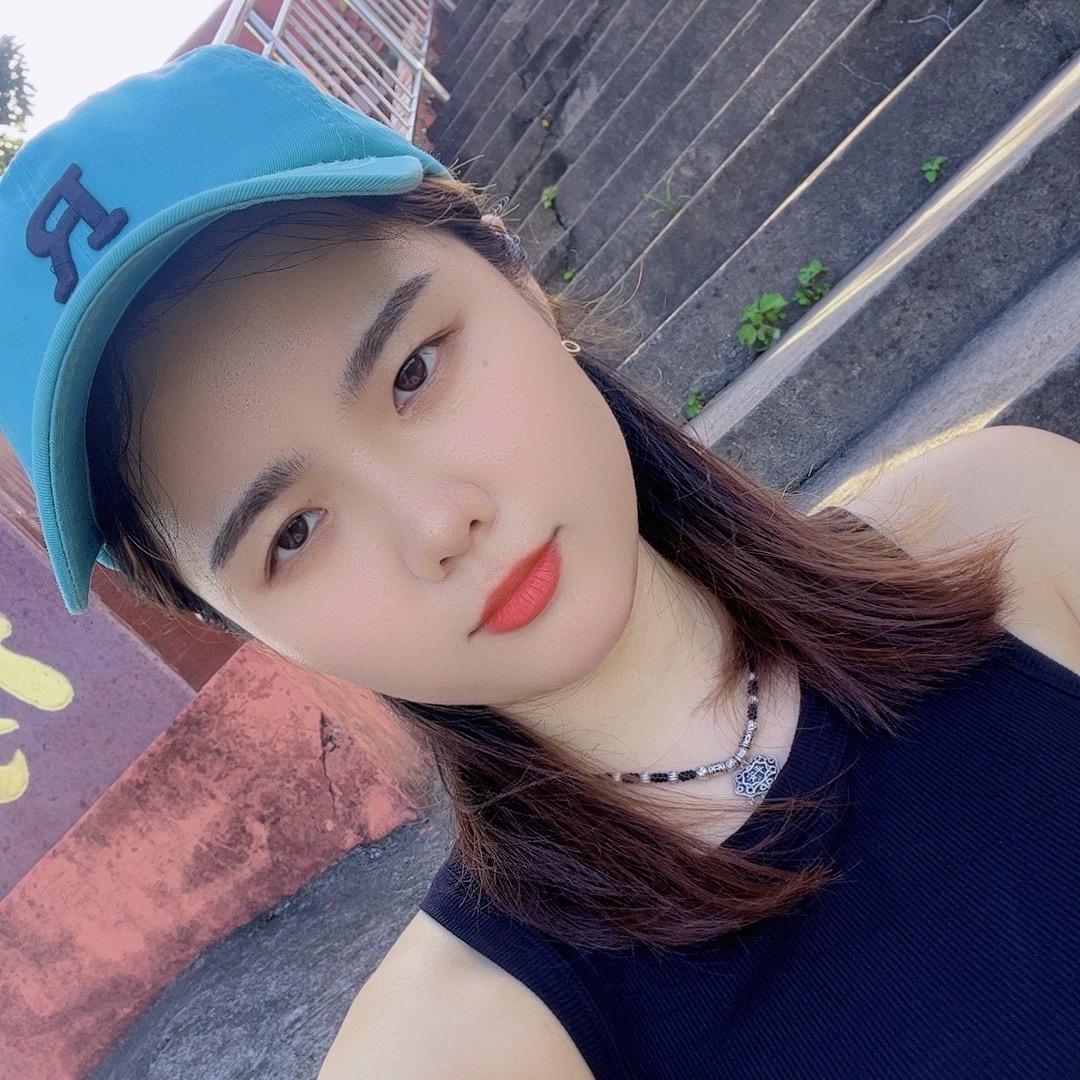 小丽《雅思美业》