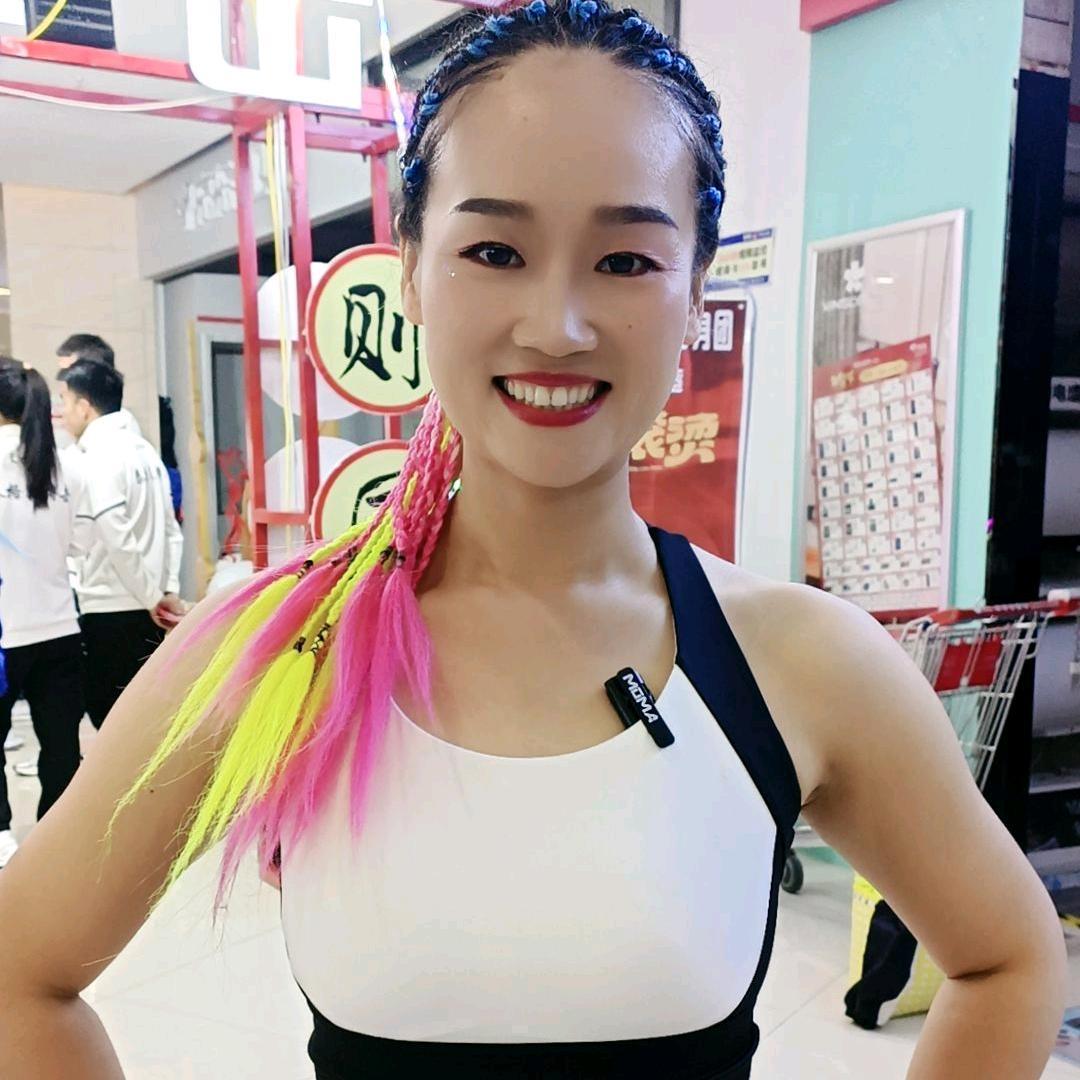 老嫂子也要穿吊带
