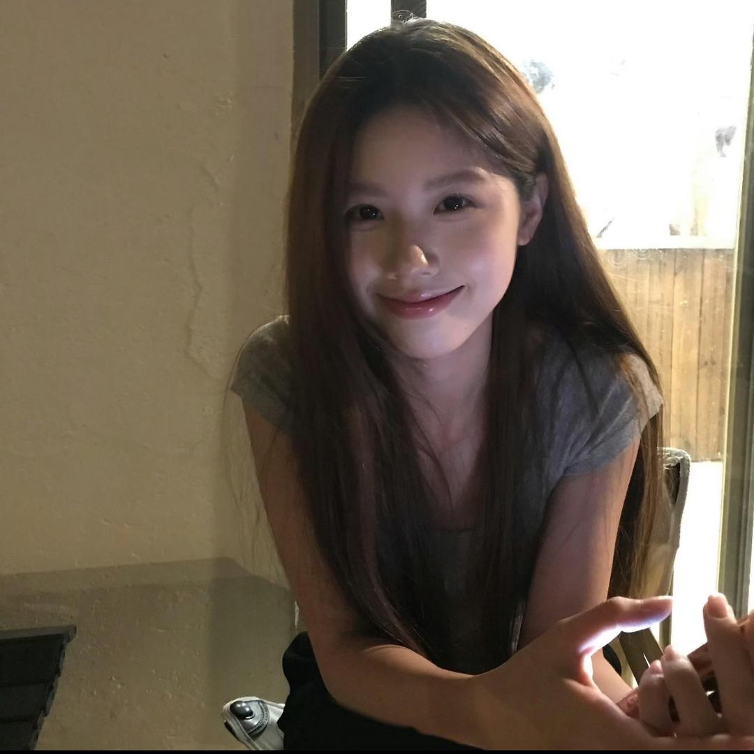腼腆小美🩵
