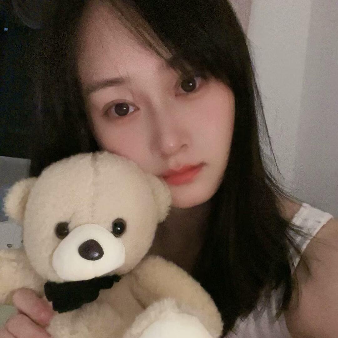 九月  ๋ .  •  ☾.˖