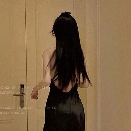 深夜解忧内衣店