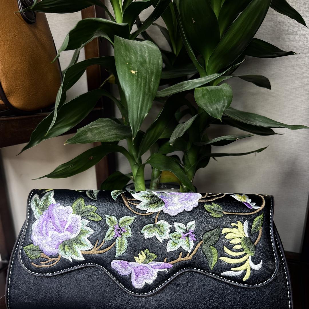 小四儿轻奢女包